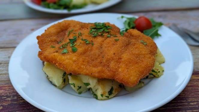 Lakehouse restaurant - 8