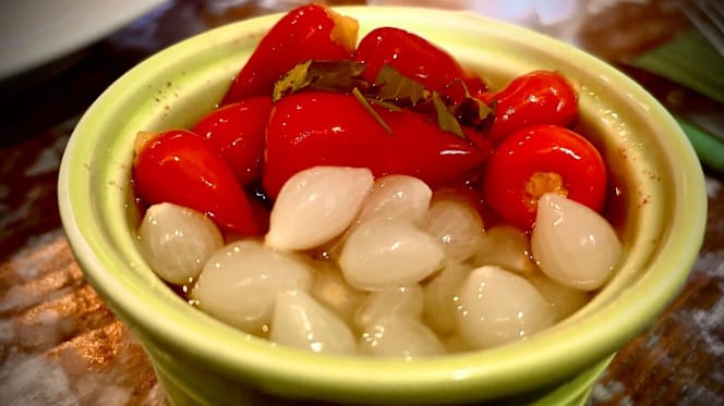 Lakehouse restaurant - 3