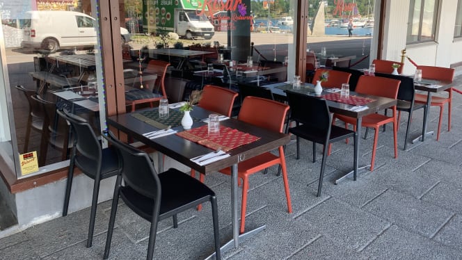 Kesar Indien Restaurang - 9