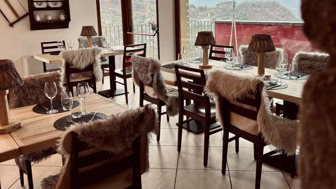 Una finestra sulle Alpi - 0