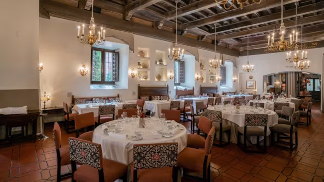 Restaurante Hostería del Estudiante Parador de Alcalá de Henares - 9