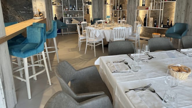 Hotel Regina - Beach & Restaurant - 1