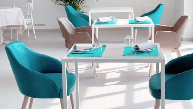 Hotel Regina - Beach & Restaurant - 2