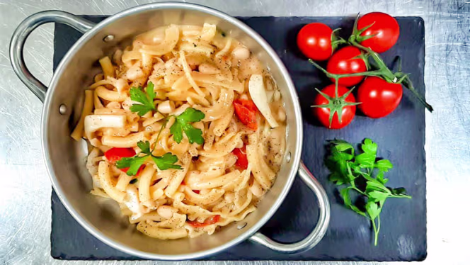 Vini e Boccacci Osteria - 0