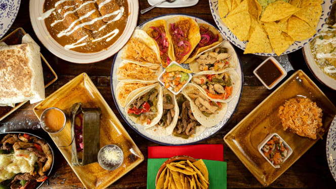 La venganza de Malinche - Jardines - 1