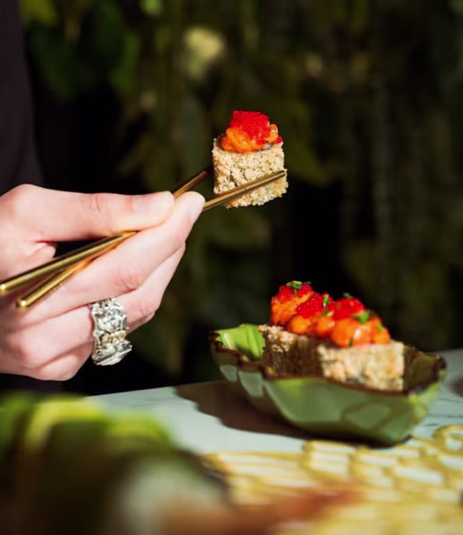 LOVE'S Sushi Bar - 1