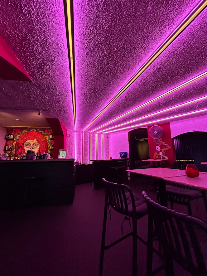 El Diablo Fusion Restaurant & Cocktail Bar - 2