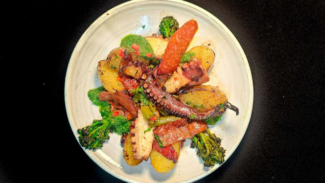 Sea Garden & Grill  Norbury - 5