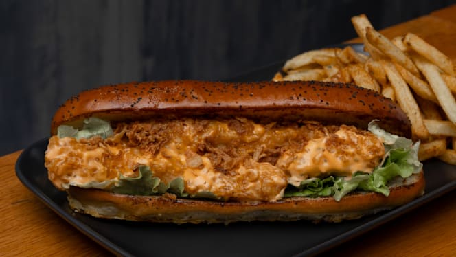 The Club Burger House - 7