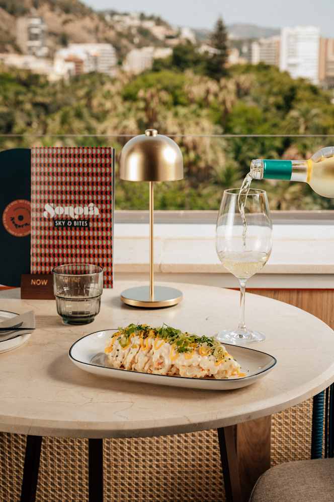 Sonora Sky & Bites - Hotel Only You Malaga - 4