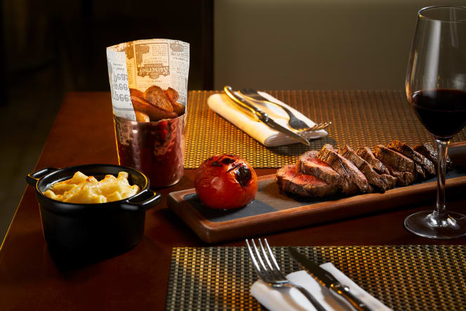 T-Bone Tender Steakhouse & Premium Lounge - 9