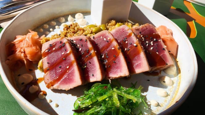 Maüi Beach Gastrolounge - 9