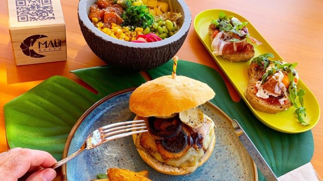 Maüi Beach Gastrolounge - 8