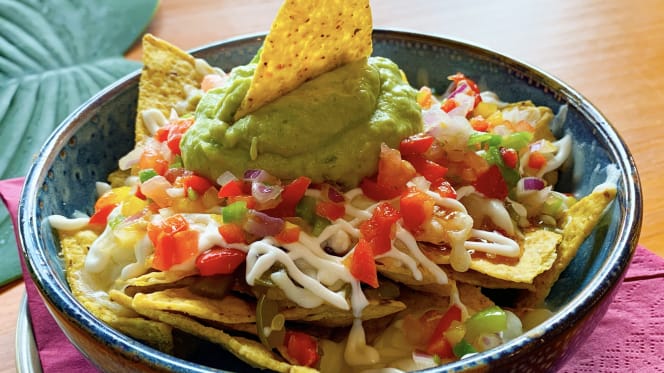 Maüi Beach Gastrolounge - 6