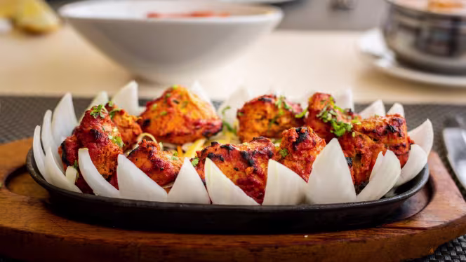 Kathmandu Cánovas - 8