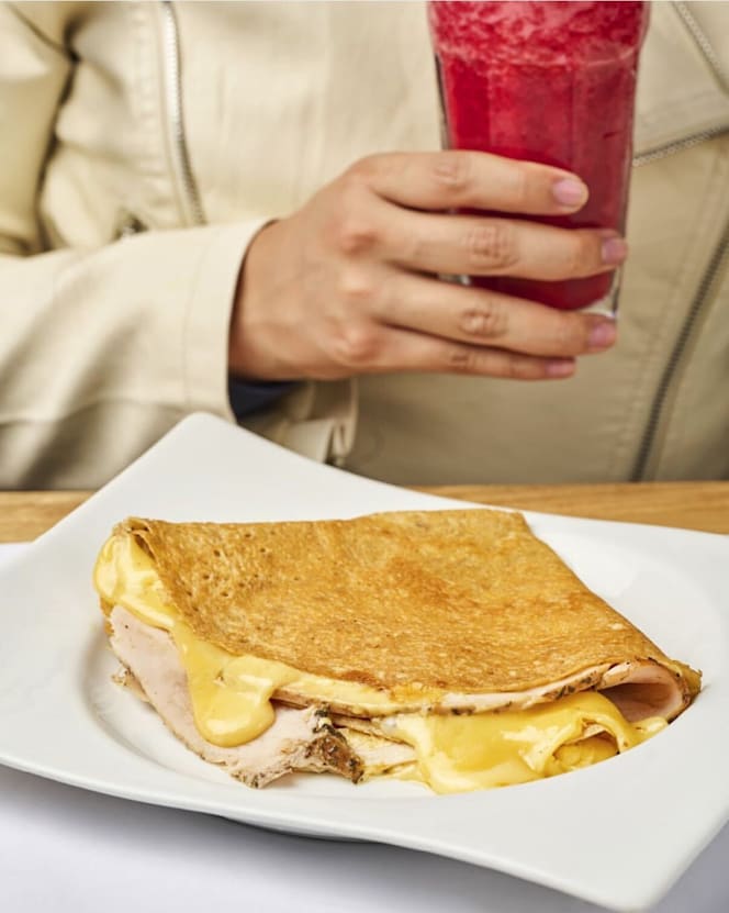 Crepes & Waffles - Heron City - 9