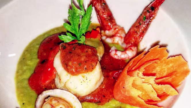 Pier Bar Restaurant - 8