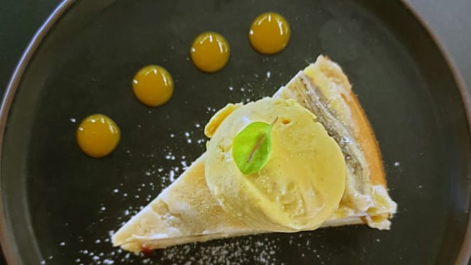 Atrium Club Events Restaurant - 8