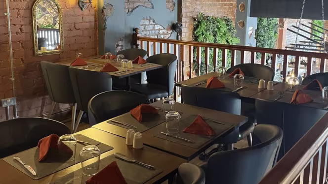 Rustiq Restaurant - 8