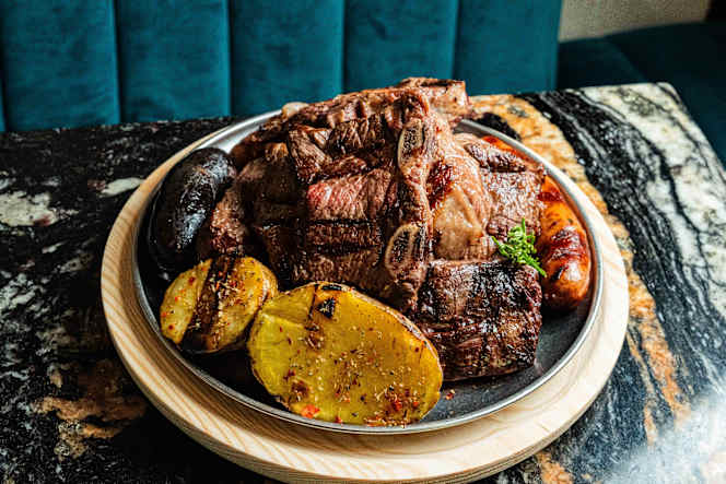 Tzura Steak House Barcelona - 1