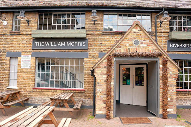 The William Morris Pub - 6
