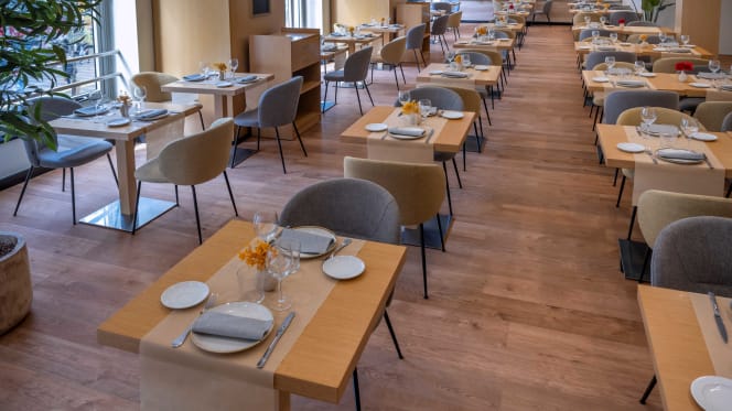 128 Rambla Restaurant - Hotel Rivoli - 8