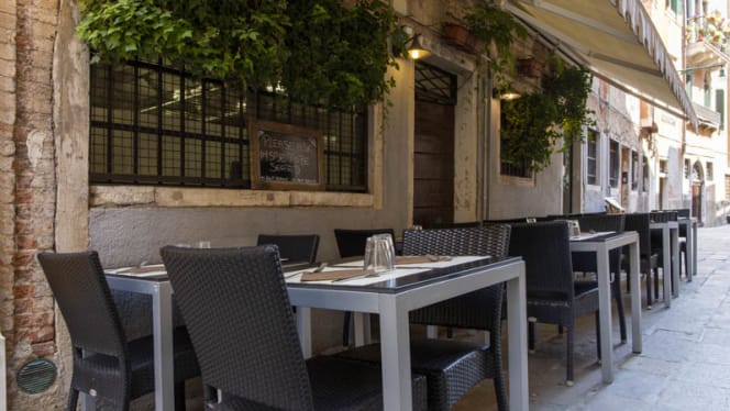 Rosa Rossa - Venezia - 0