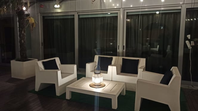 Terraza - Hotel Badalona Tower - 7