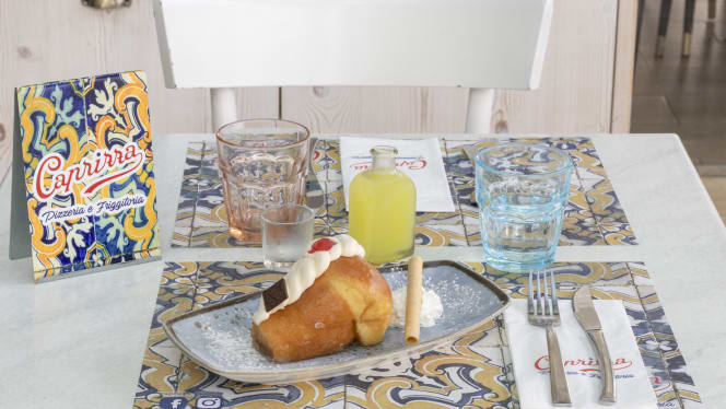 Caprizza (Pizzería y Cocina Napolitana) - 7