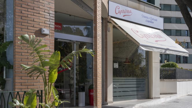 Caprizza (Pizzería y Cocina Napolitana) - 3
