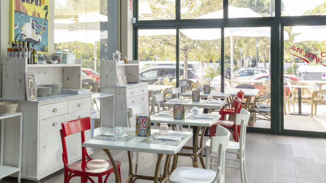 Caprizza (Pizzería y Cocina Napolitana) - 4