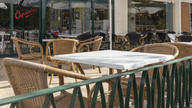 Caprizza (Pizzería y Cocina Napolitana) - 2