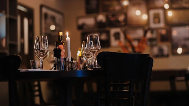 La Plaza - Tapasbar - 0