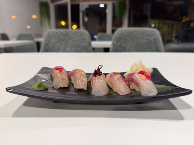 Shima Bloom - Japanese Sushi Restaurant - 8