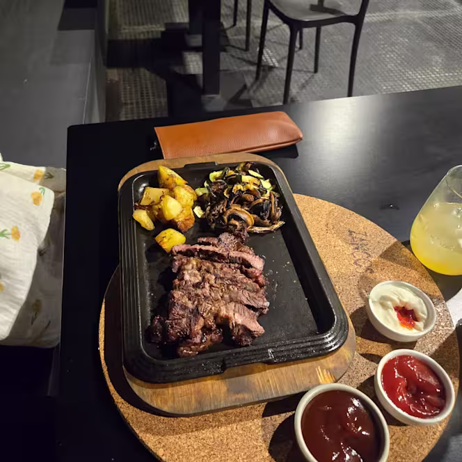 Zancos Steakhouse - 7