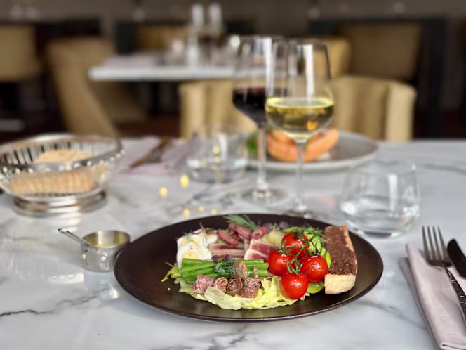 Le 85 Restaurant - Hôtel Barrière Le Grand Hôtel Enghien-les-Bains - 9