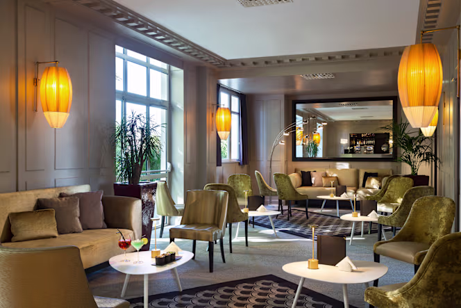 Le 85 Restaurant - Hôtel Barrière Le Grand Hôtel Enghien-les-Bains - 1