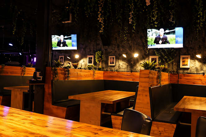 London Road Bar & Grill - 4