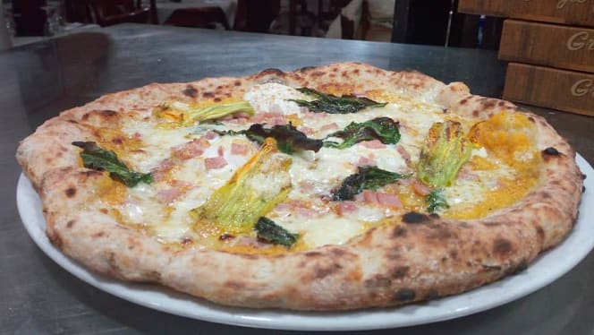 È Qui la Pizza dei Fratelli De Sivo - Napoli - 5