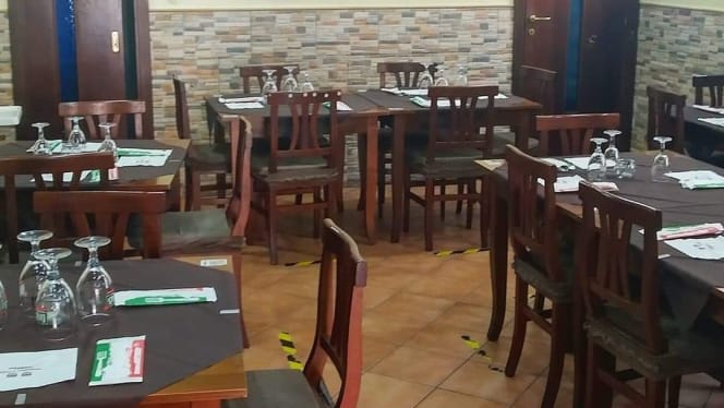 È Qui la Pizza dei Fratelli De Sivo - Napoli - 9