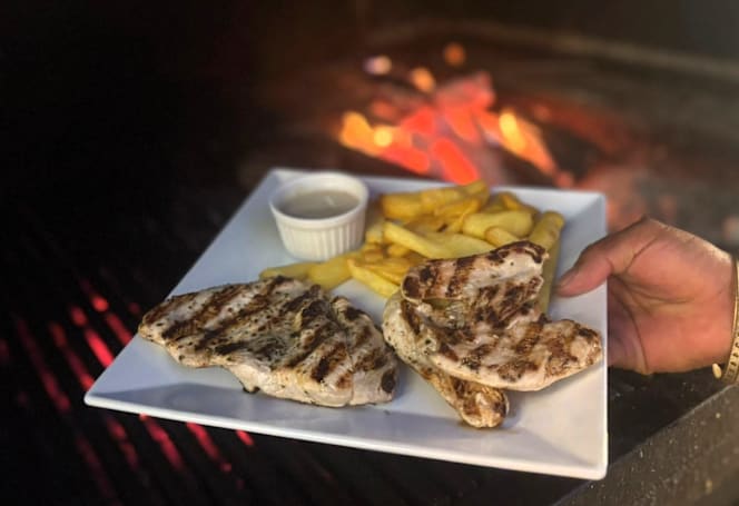 Steak House Grill Nova Pizzeria - 3