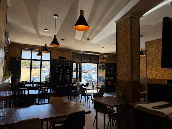 Fly Food Loves You - Sobreda - 8