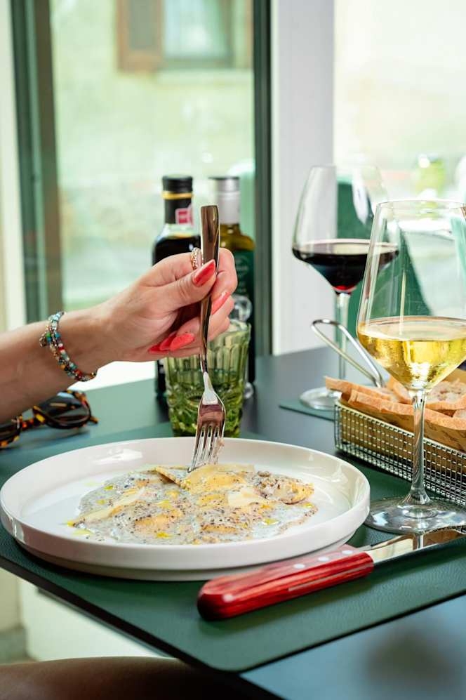 B.Square Brasserie - 0