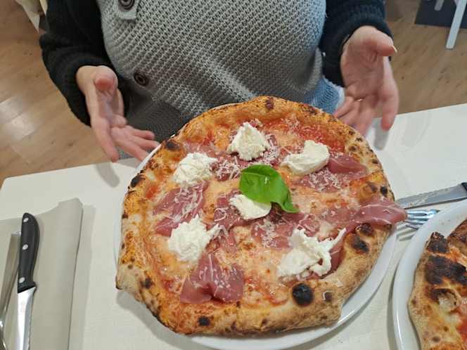 Douglas Racletteria Pizzeria | Bisuschio - 1