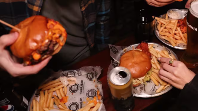 Mi Barrio Hamburguesería - 8