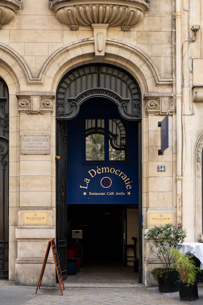 La Démocratie - Paris - 2