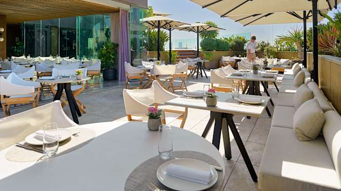 MOOD Rooftop Bar - Hotel The One - 2