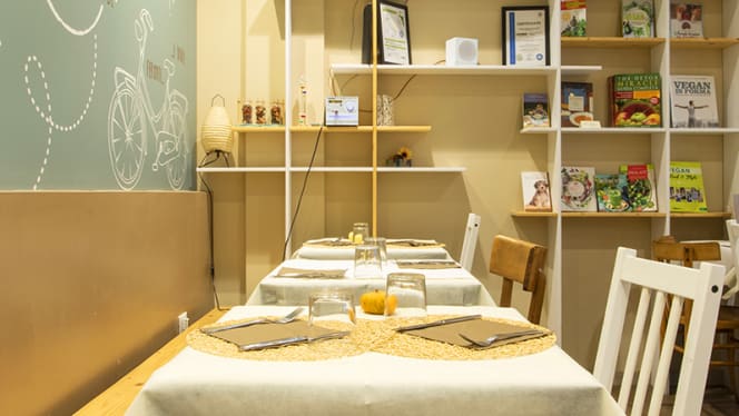 Humus Bio Bakery Bistrot - 5