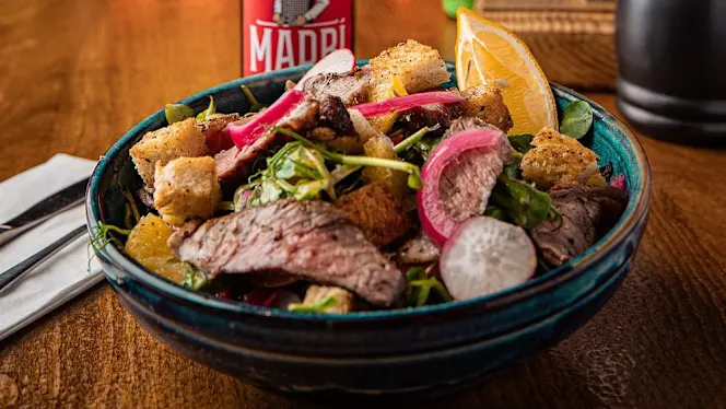 The Queen's Nook Bar & Kitchen - 0