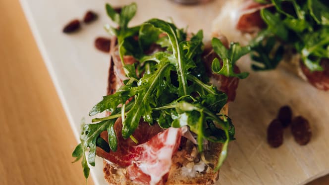 La Suite Wine Bar - 5